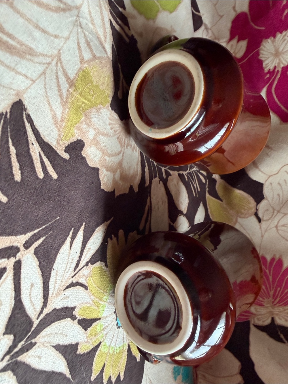 Classic Brown Ceramic Coffee Mugs - Set of 2 - Picture 4 of 8